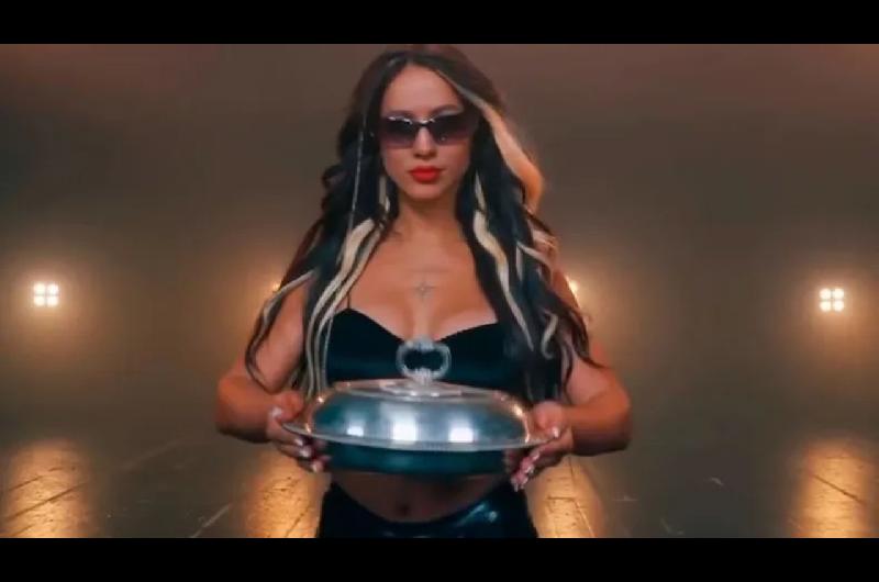 Flor Vigna lanzoacute su tema ldquoApunta disparardquo iquestdedicado a Griselda Siciliani