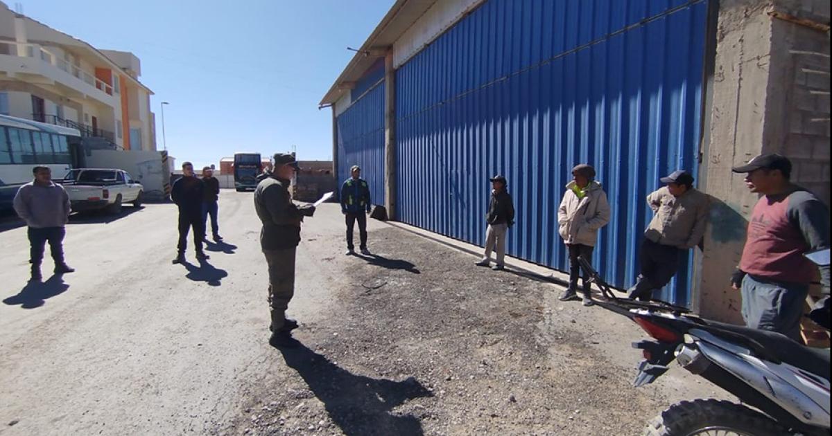 Condenan a comerciante quiaquentildeo por contrabando y lavado de activos