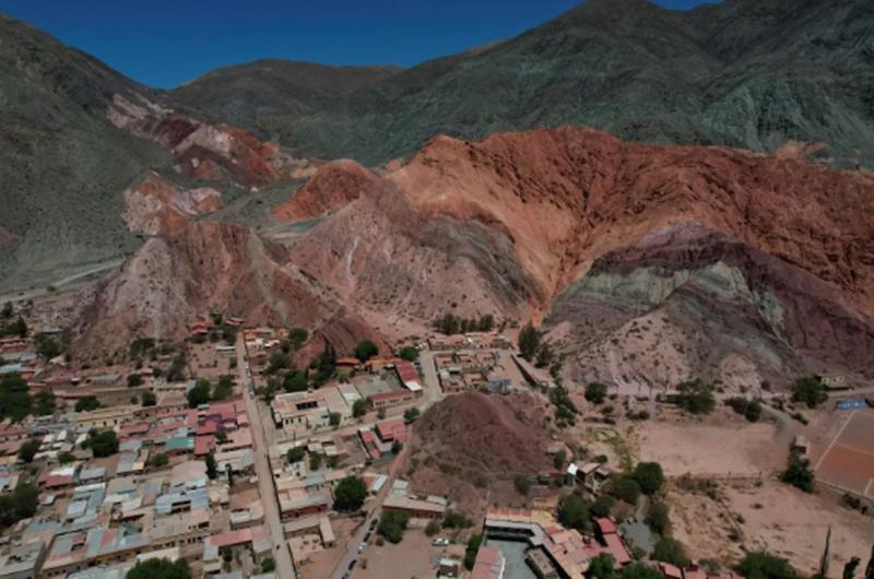 Purmamarca elegido entre los pueblos maacutes hermosos