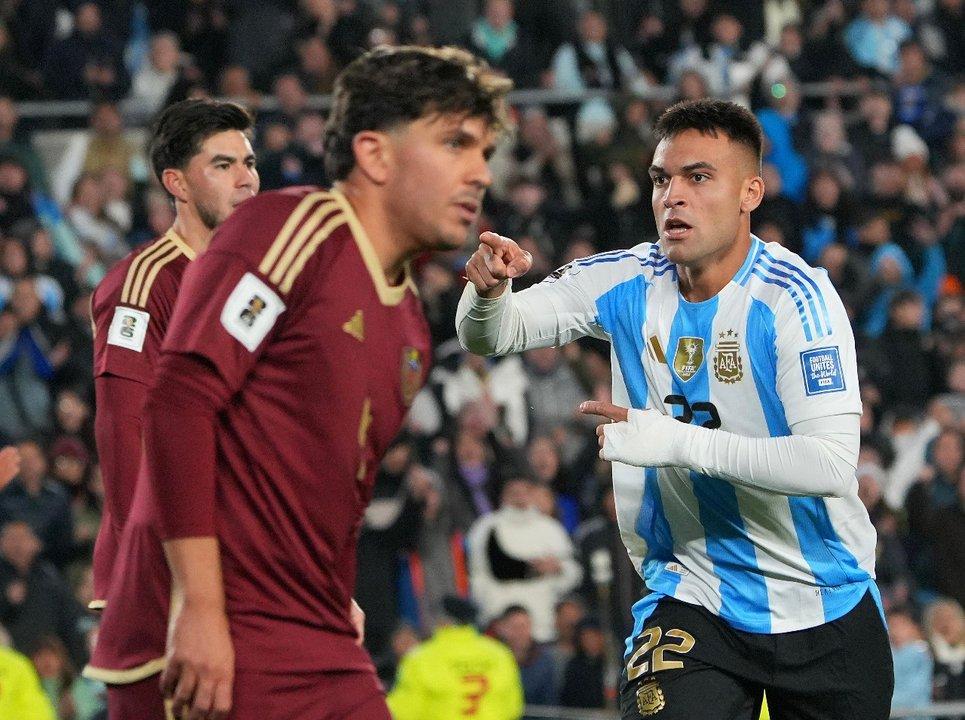 Lautaro Martiacutenez calificoacute como una noche emotiva la goleada a la seleccioacuten de Venezuela