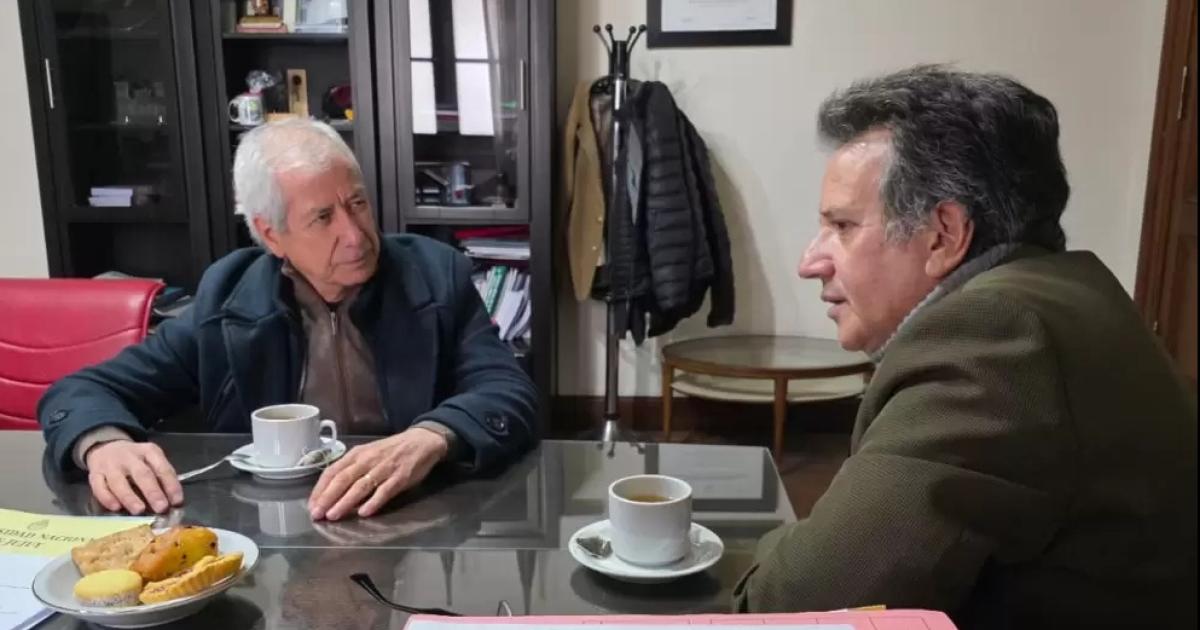 Pascuttini visitoacute la UNJu y se reunioacute con el rector Mario Bonillo