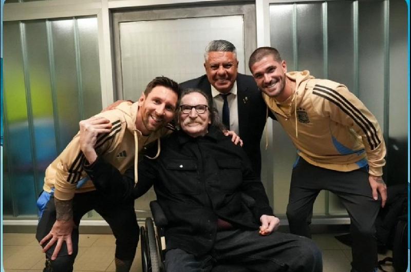 El encuentro entre Charly Garciacutea Leo Messi Rodrigo de Paul y Chiqui Tapia