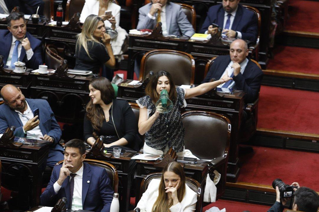 Te rajaron por vago- Marcela Pagano estalloacute y denuncioacute una operacioacuten de gente gagaacute contra Santiago Caputo