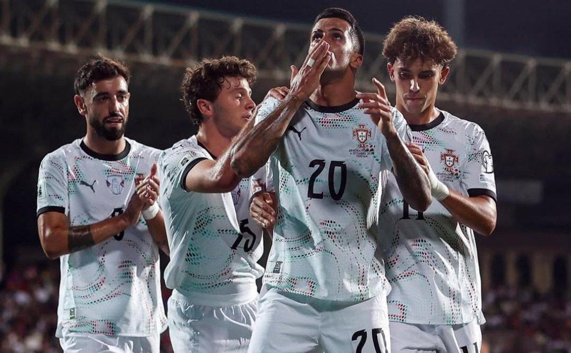 Portugal arrasa 5-0 a Armenia y lidera el Grupo F en las Eliminatorias UEFA