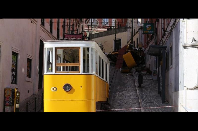 Un cable roto fue la causa del descarrilamiento de un funicular en Portugal