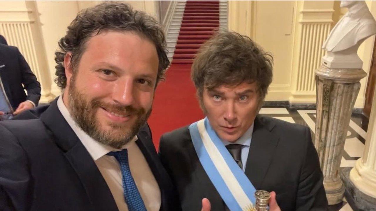 Andaacute a votar YA MISMO- el ruego de Santiago Oriacutea el cineasta de Milei ante el temor por el ausentismo