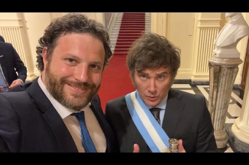 Andaacute a votar YA MISMO- el ruego de Santiago Oriacutea el cineasta de Milei ante el temor por el ausentismo