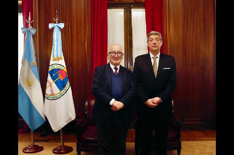 Rosatti se reunioacute con el jurista italiano Luigi Ferrajoli en la Corte Suprema