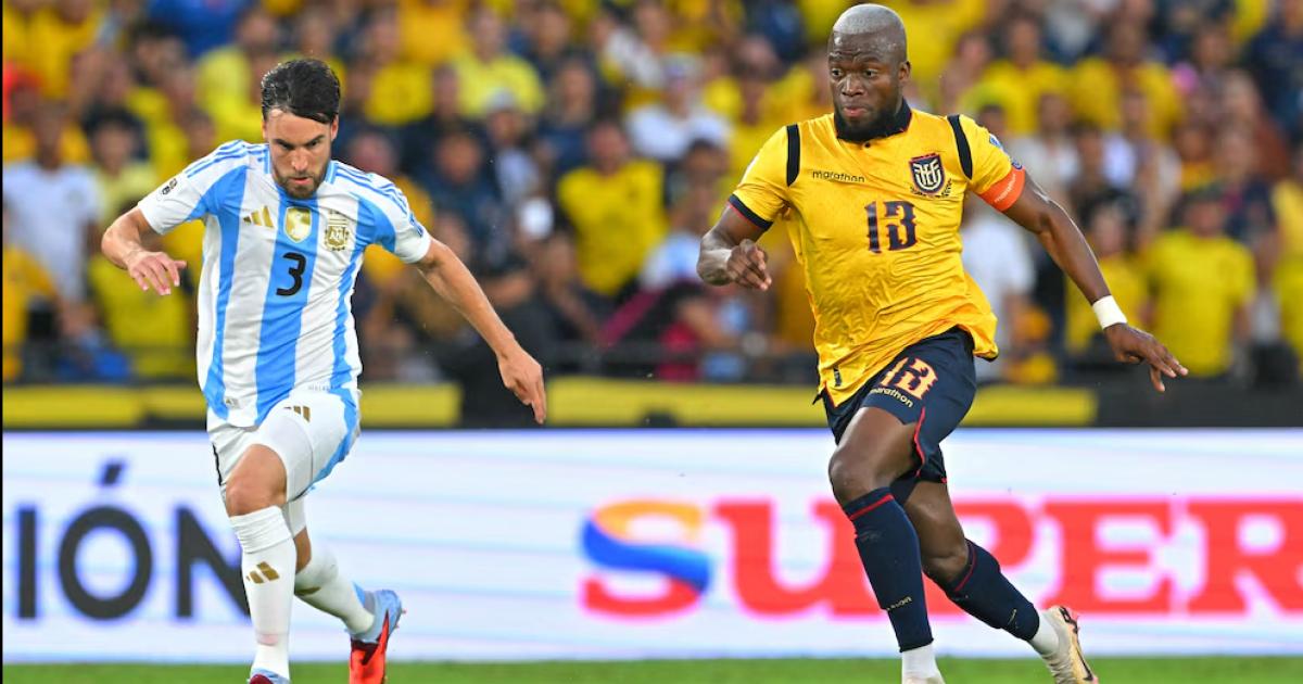 Argentina perdioacute con Ecuador pero cerroacute en la punta las Eliminatorias