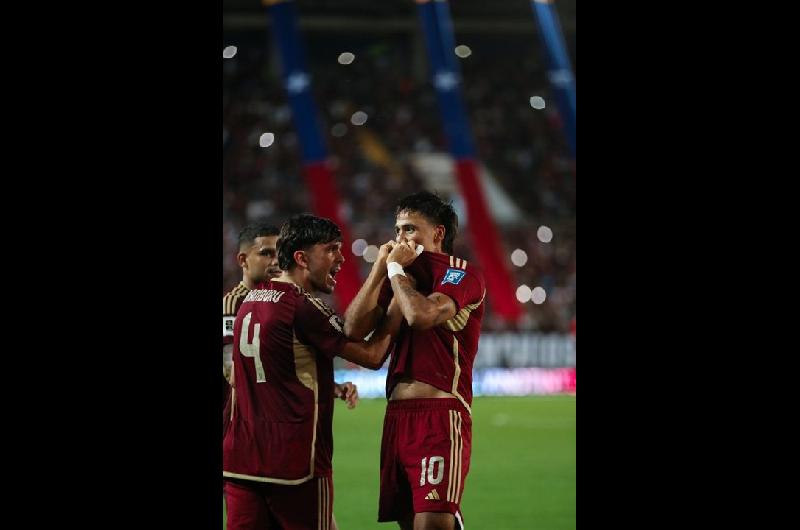 Venezuela y Bolivia mano a mano por el repechaje al Mundial 2026- iquestqueacute necesitan para clasificar