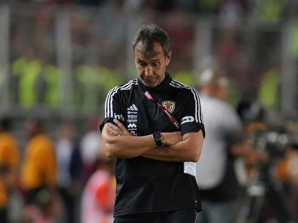 Venezuela cesoacute a Batista tras no clasificar al Mundial 2026 y la respuesta del entrenador