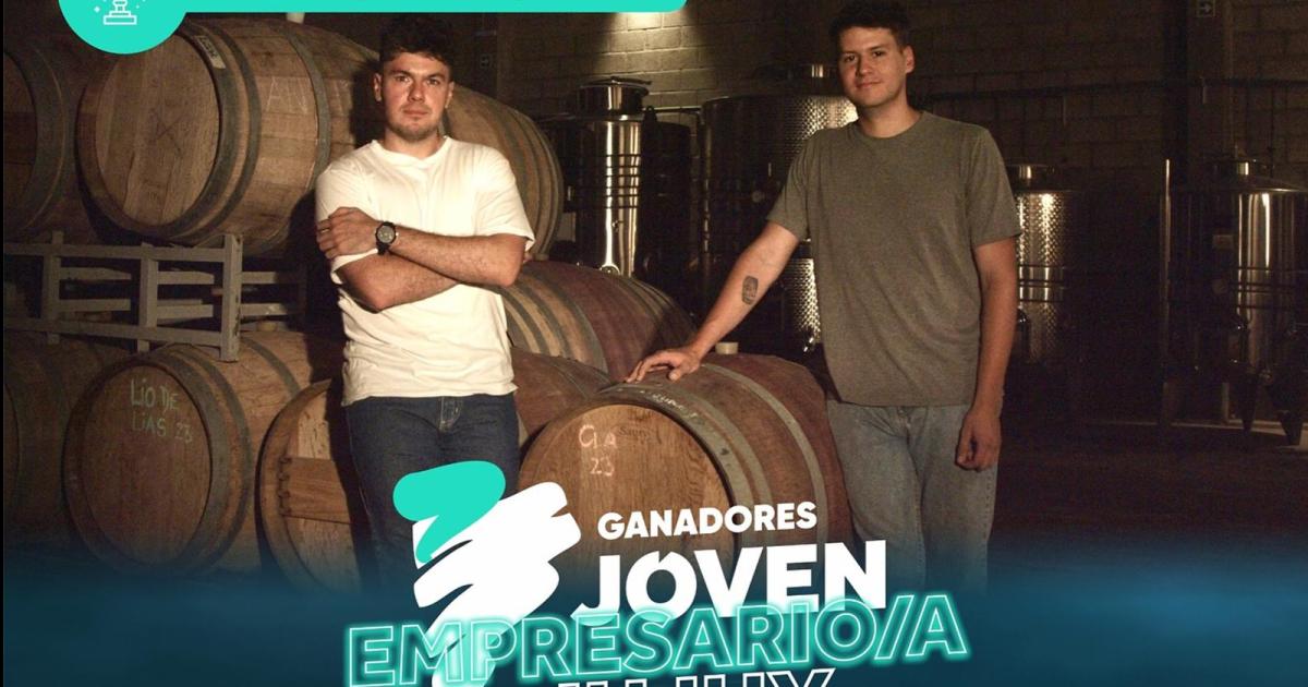 Premio Joacutevenes Empresarios para Sebastiaacuten Escalante y Luciano Peirone