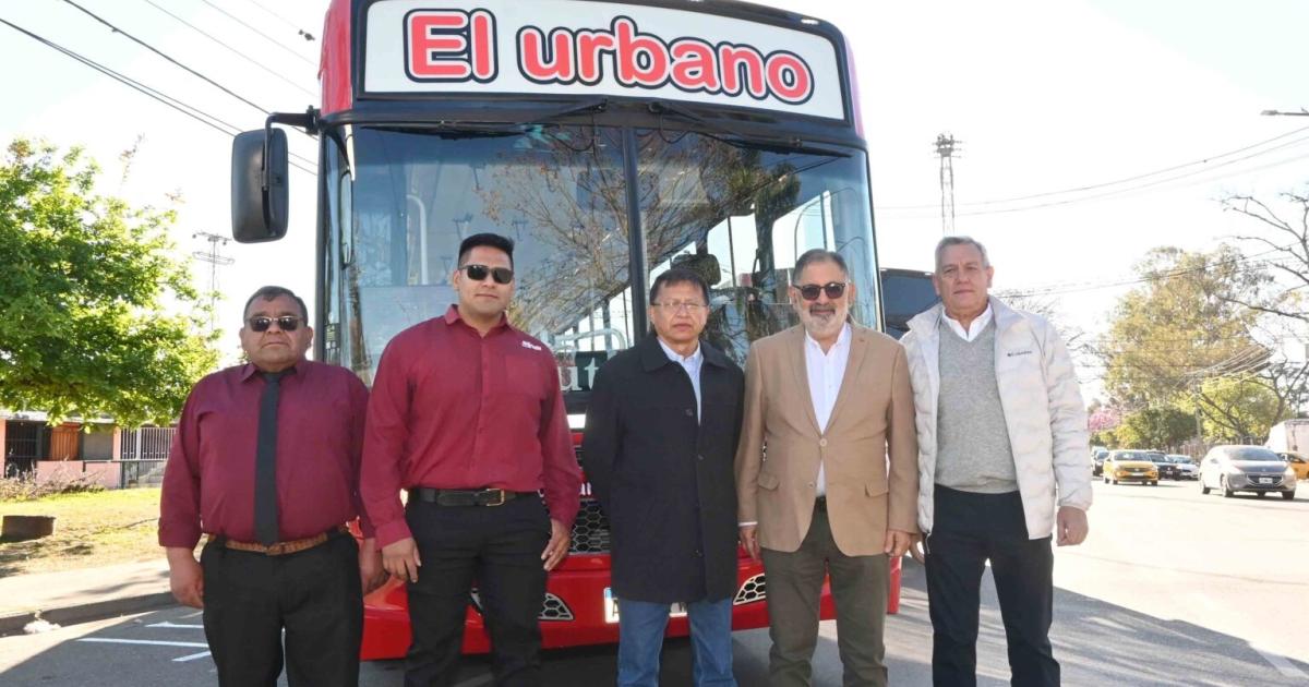Presentaron las nuevas unidades del transporte urbano en San Salvador