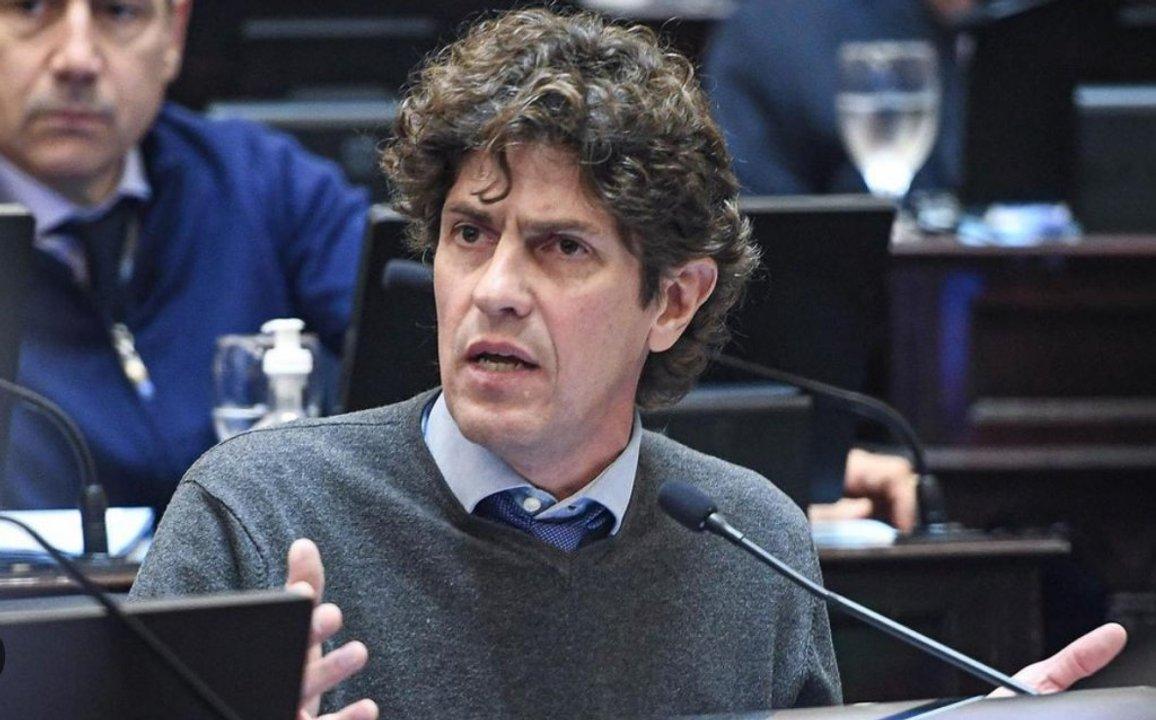 La UCR rechazoacute los vetos de Milei y adelantoacute que los rechazaraacute en el Congreso