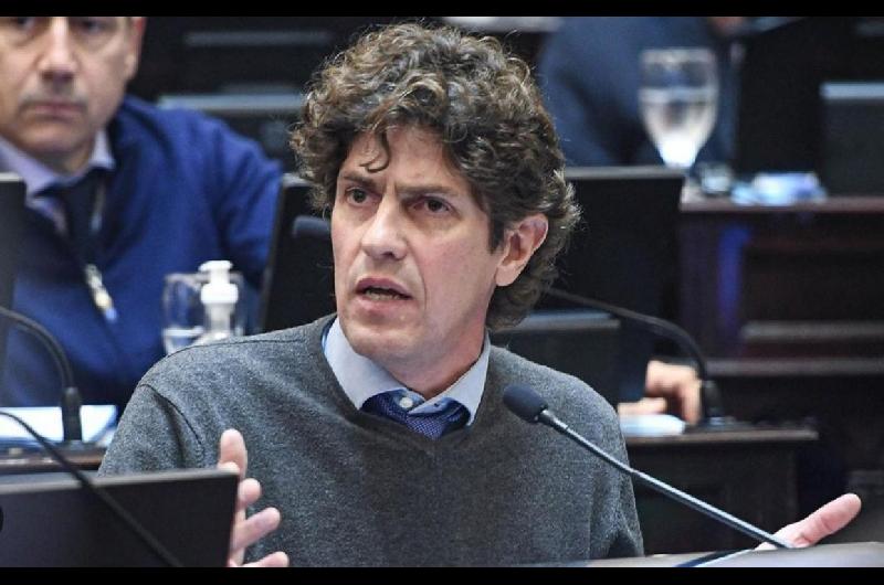 La UCR rechazoacute los vetos de Milei y adelantoacute que los rechazaraacute en el Congreso