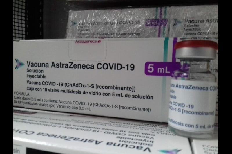 Demandan a AstraZeneca por presunta relacioacuten entre la vacuna y la muerte de un futbolista