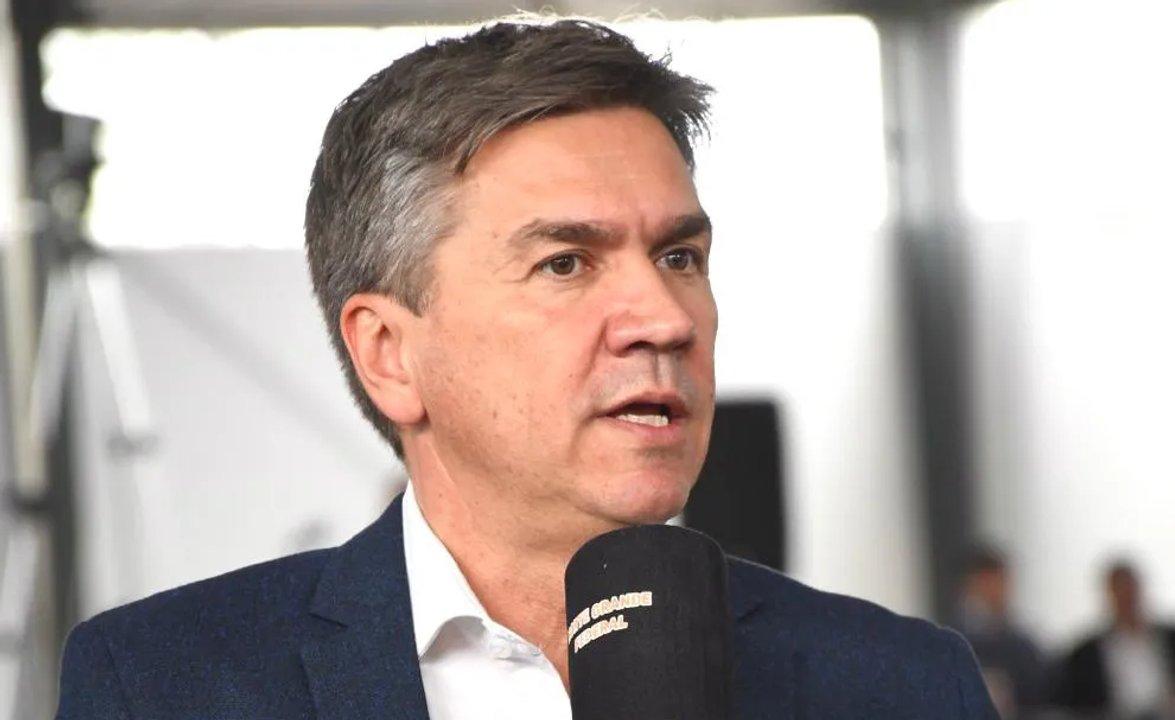 Cruces poliacuteticos en Chaco- Acusan a Zdero de ldquoensombrados y fiestasrdquo