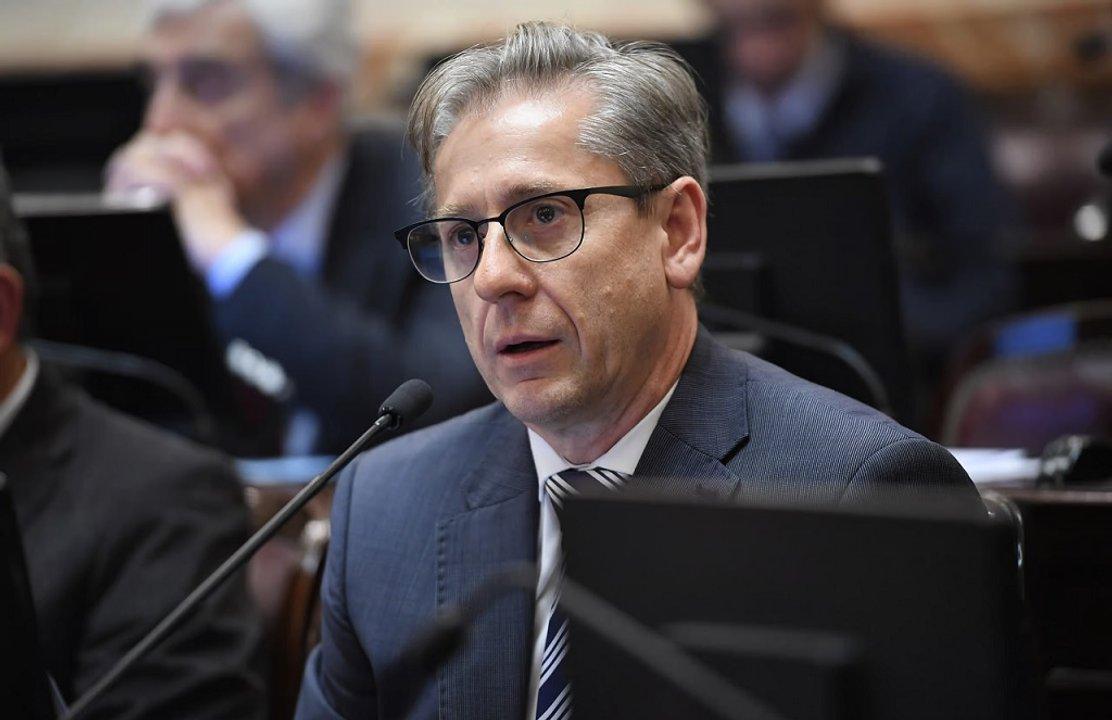 Vischi alertoacute sobre los vetos presidenciales- ldquoEl Gobierno debe respetar los liacutemites que le pone el Congreso