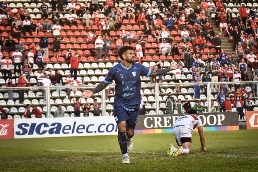 Temperley se llevoacute un triunfazo ante Deportivo Moroacuten por la Zona B de la Primera Nacional