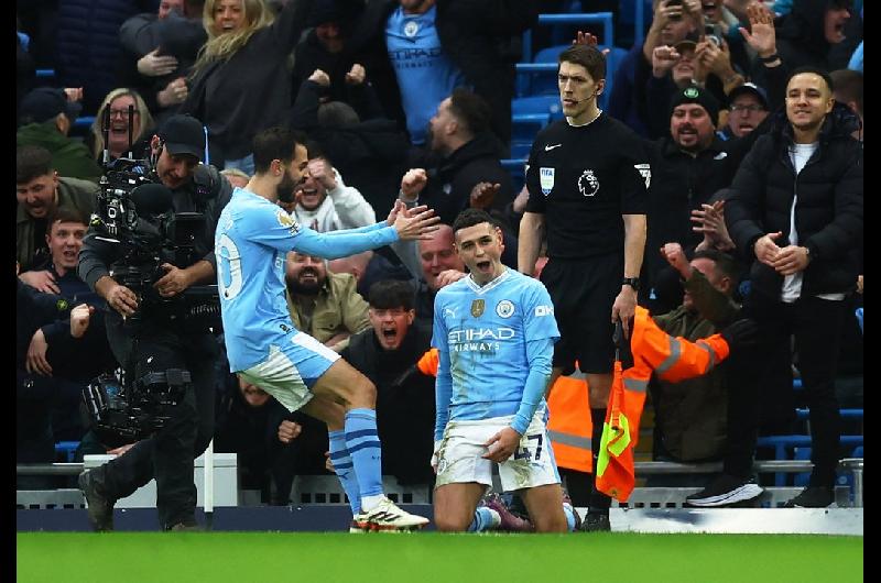 Coacutemo ver en vivo Manchester City vs Manchester United- horario y formaciones