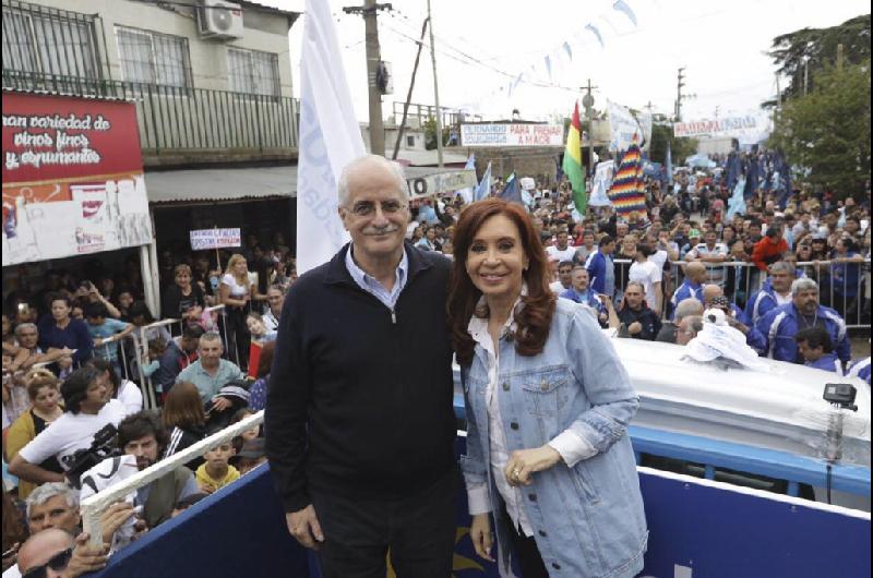 iquestCuaacutentas bancas de diputados aspiran obtener Fuerza Patria y La Libertad Avanza en octubre