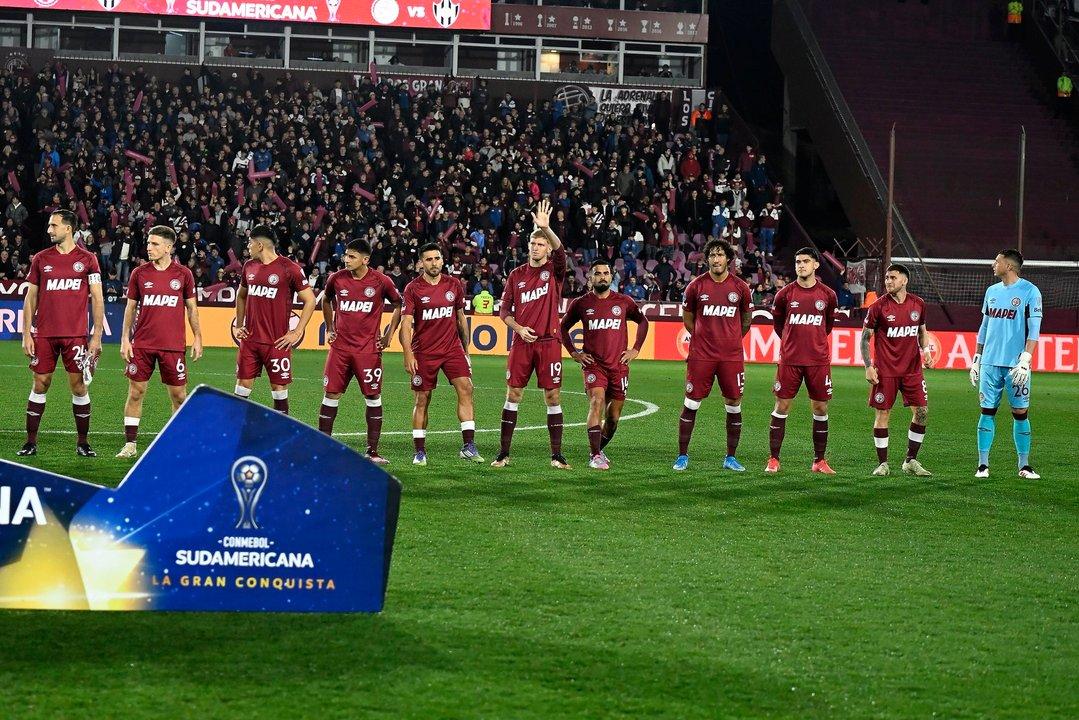 Lanuacutes recibe a Fluminense en el inicio de los cuartos de final de la Copa Sudamericana
