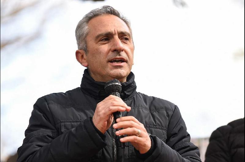 Larroque afirma que el Gobierno estaacute en ldquouna crisis muy profunda y no se observan sentildeales de reaccioacutenrdquo