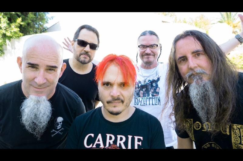 Mr Bungle se presenta por primera vez en el Estadio Obras