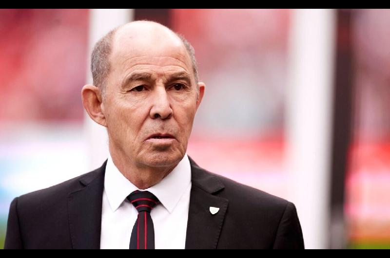 Ricardo Bochini aproboacute la llegada de Gustavo Quinteros a Independiente