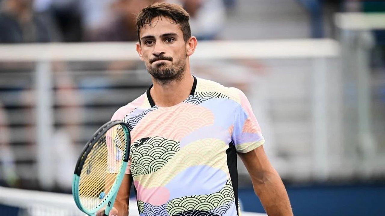 Mariano Navone sufrioacute una dura remontada y quedoacute eliminado en Hangzhou