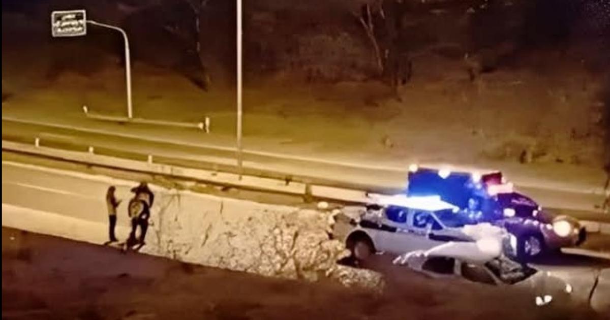 Hallan sin vida a un hombre en ruta 9 e investigan si se arrojoacute desde el puente