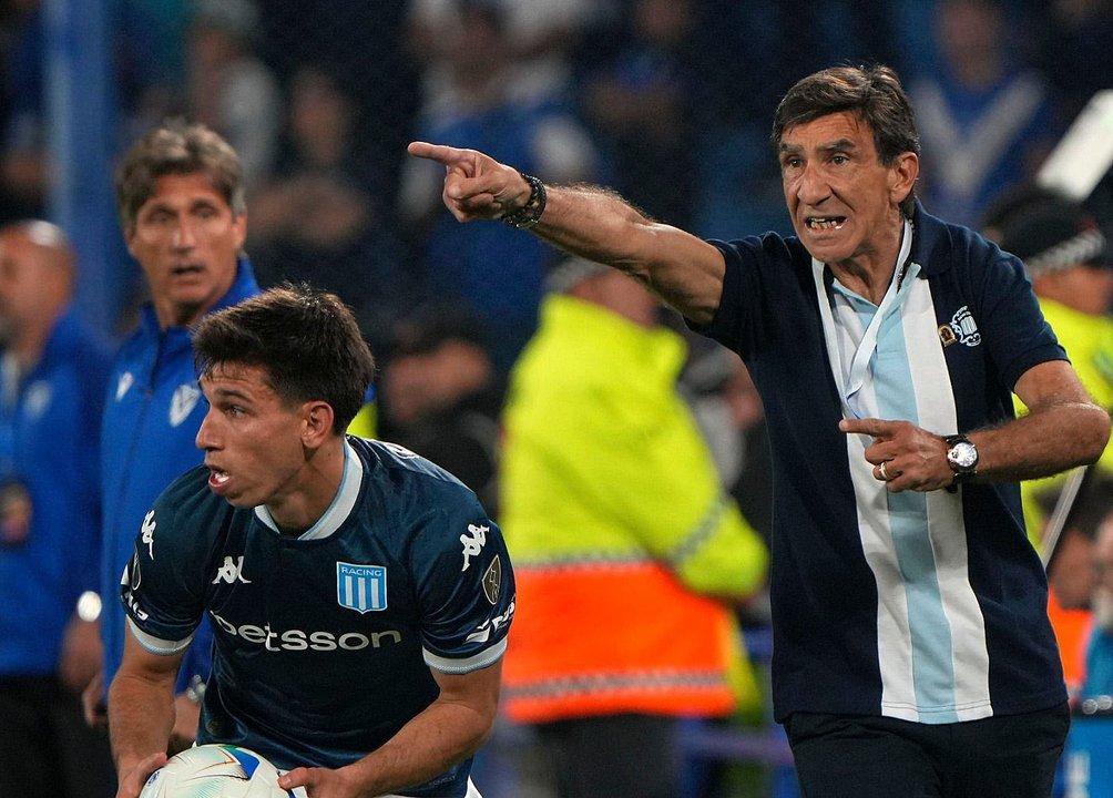 Racing visita a Huracaacuten en el Torneo Clausura luego del gran triunfo ante Veacutelez