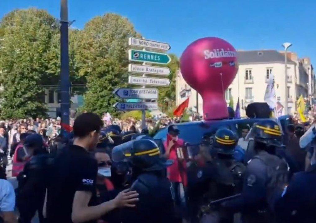 Jornada de protestas en Francia contra los recortes presupuestarios 