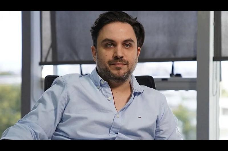 Ramiro Marra indignado con el doacutelar a  1500