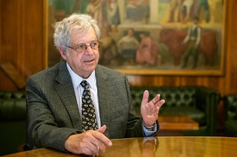 El exnuacutemero dos de Sergio Massa sugiere la salida de Luis Caputo