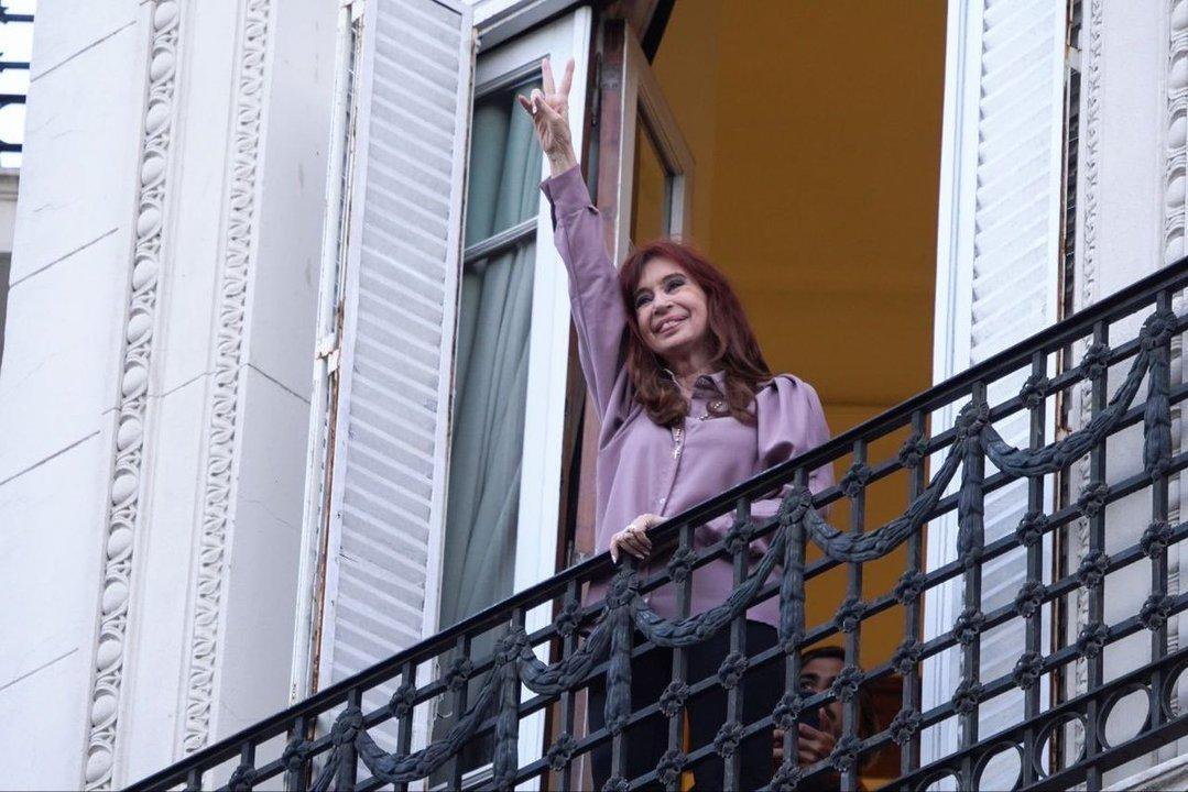 iexclQueacute olor a default- Cristina Kirchner destrozoacute a Milei por la venta de doacutelares y las coimas de su hermana