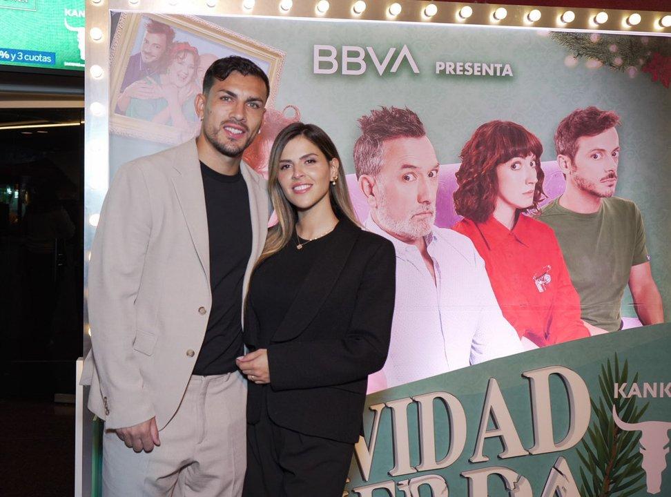 Leandro Paredes Camila Galante y una nueva visita al teatro- ldquoUna navidad de mierdardquo