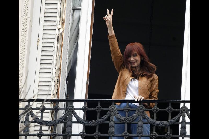 Los seguidores de Cristina Kirchner se movilizaron a 100 diacuteas de la condena por Vialidad