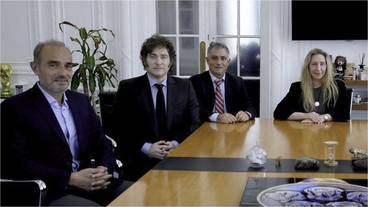  El gobierno pierde confianza por su inmadurez poliacutetica y reciclar kirchneristas- viven en un mundo irreal
