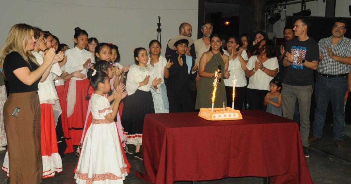 Once antildeos de integracioacuten comunitaria a traveacutes del centro cultural Jorge Accame