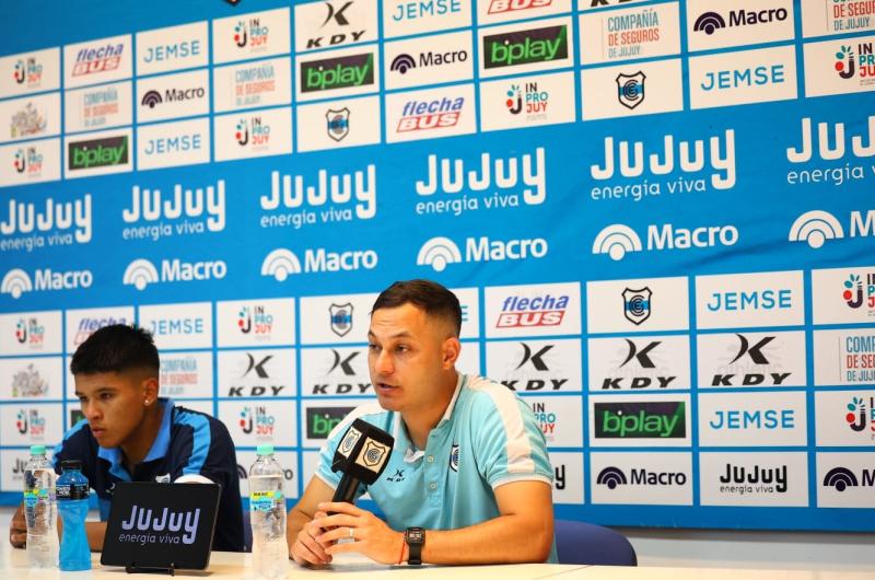 laquoSe sale adelante con trabajoraquo sostuvo el entrenador Matiacuteas Moacutedolo