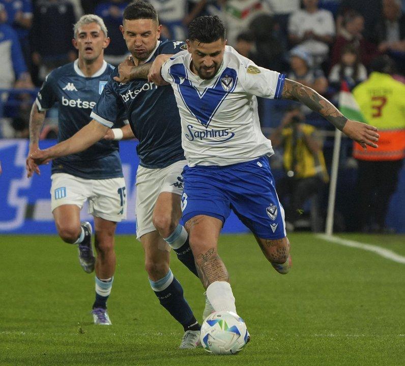 Racing recibe a Veacutelez en busca de ser semifinalista de la Copa Libertadores tras 28 antildeos