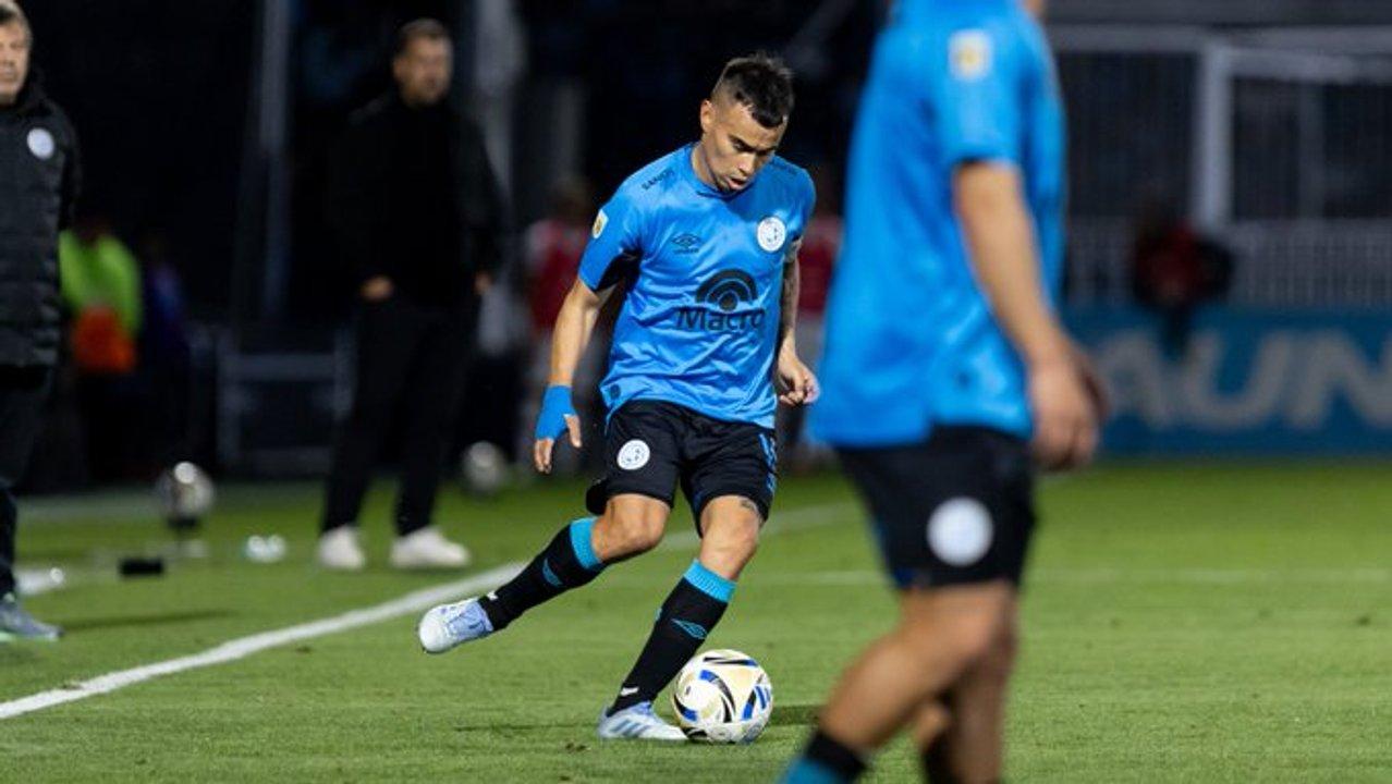 Belgrano goleoacute a Newellacutes y suentildea con los Playoffs del Torneo Clausura 2025