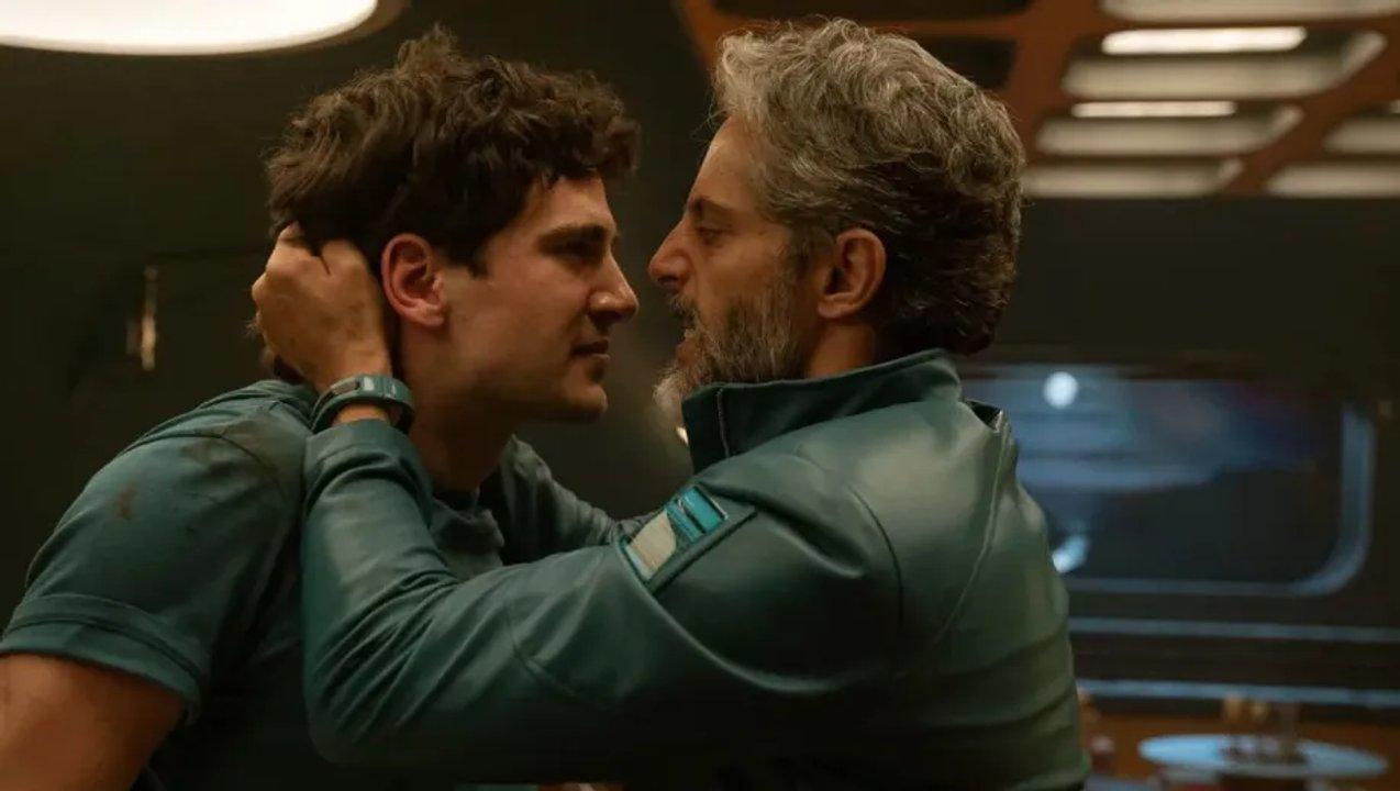 Coacutemo es ldquoEl refugio atoacutemicordquo la serie espantildeola que estaacute arrasando en Netflix