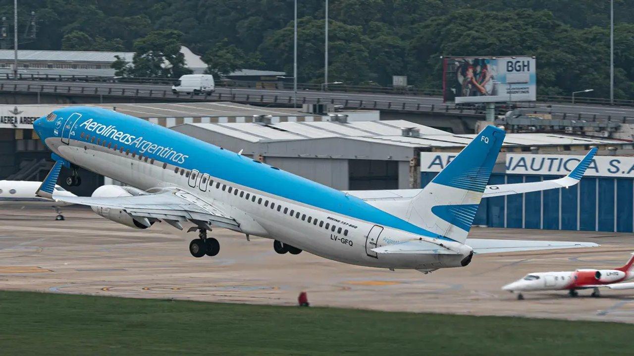 Aeroliacuteneas Argentinas expande su operacioacuten en Uruguay