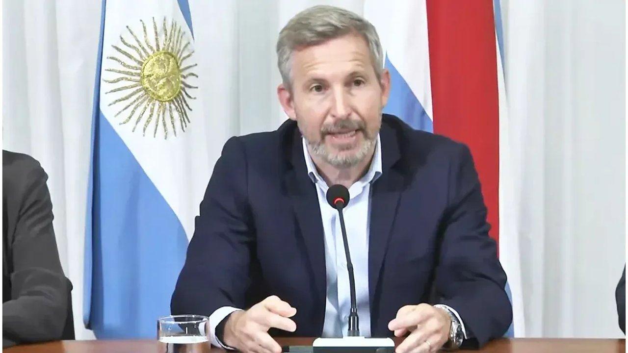 Frigerio anuncioacute una reduccioacuten de Ingresos Brutos para el sector aviacutecola