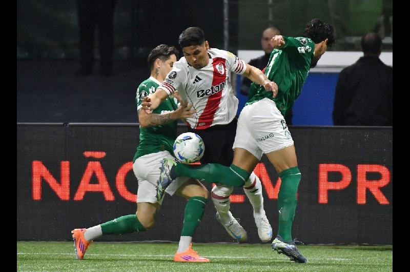 La eliminacioacuten de River en la Copa Libertadores desatoacute una ola de memes en redes sociales