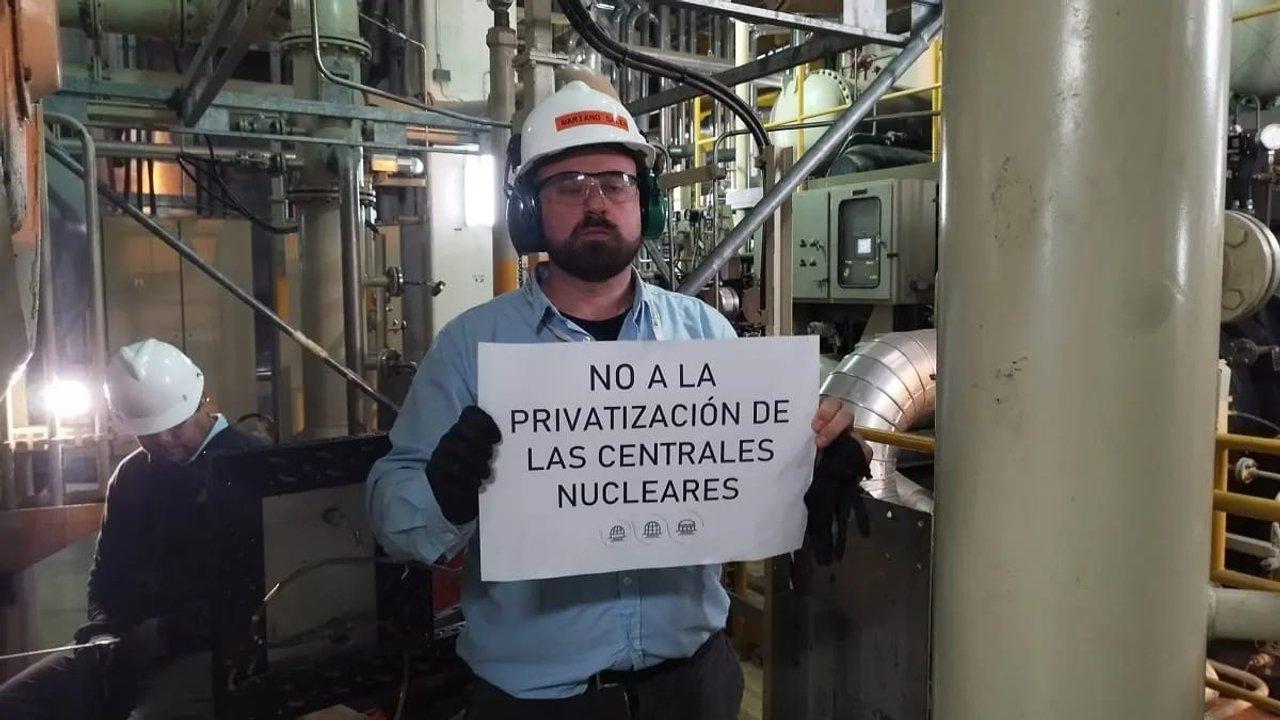 Trabajadores de la Comisioacuten Nacional de Energiacutea Atoacutemica repudian la posible privatizacioacuten de las centrales