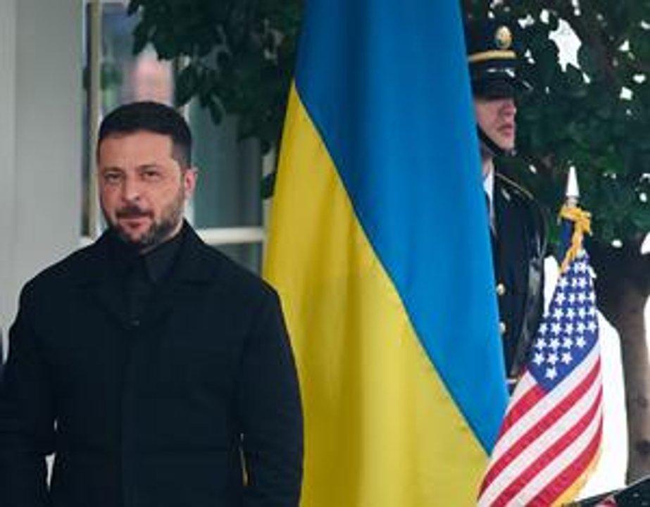 Zelenski cruza amenazas con Medveacutedev y tambieacuten recibe criacuteticas desde Georgia