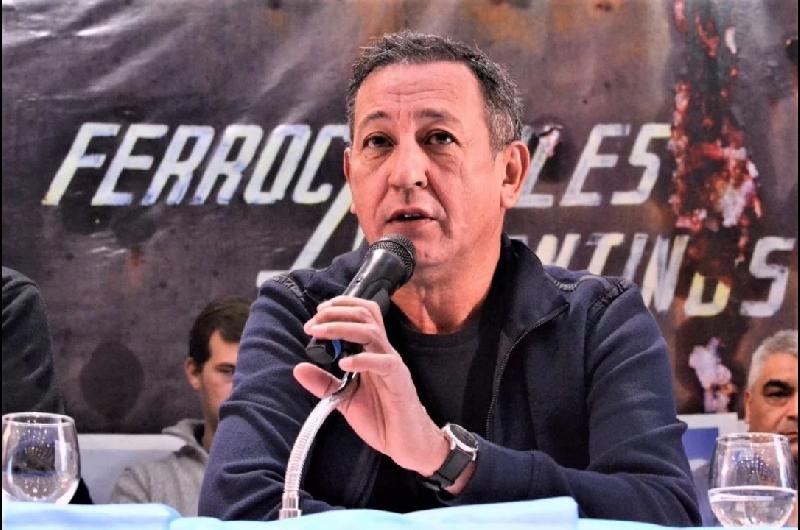 No hubo acuerdo con el gremio La Fraternidad y los trenes seguiraacuten circulando a baja velocidad